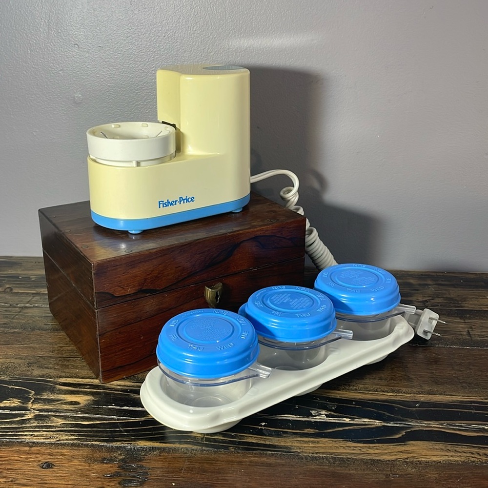 Fisher Price vintage baby food processor 1989 in great working condition classic